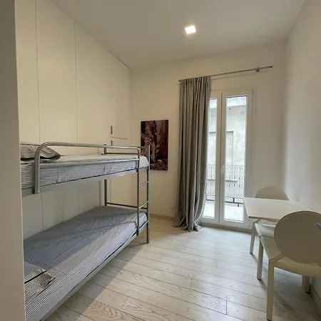 Stunning Flat In Medieval Tower-aquarium, Old Town Town, 7 Floor Beautiful View 아파트