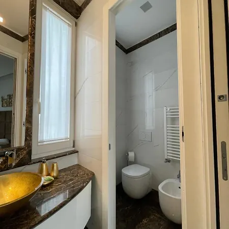 아파트 Stunning Flat In Medieval Tower-aquarium, Old Town Town, 7 Floor Beautiful View 제노바