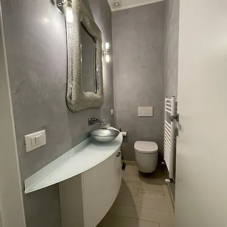 아파트 Stunning Flat In Medieval Tower-aquarium, Old Town Town, 7 Floor Beautiful View 제노바