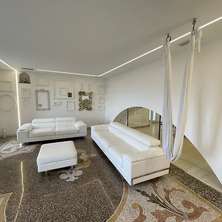 Stunning Flat In Medieval Tower-aquarium, Old Town Town, 7 Floor Beautiful View 아파트