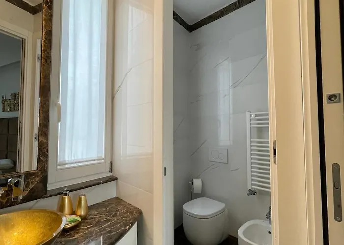 Apartman Stunning Flat In Medieval Tower-aquarium, Old Town Town, 7 Floor Beautiful View Genova