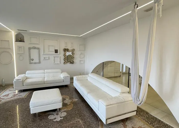 Stunning Flat In Medieval Tower-aquarium, Old Town Town, 7 Floor Beautiful View Lejlighed